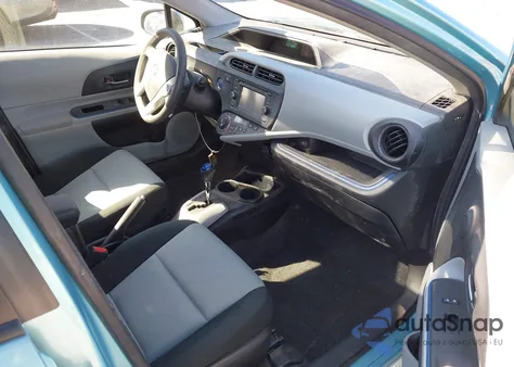 2012 Toyota Prius C Three from USA, damaged, VIN JTDKDTB30C1029020